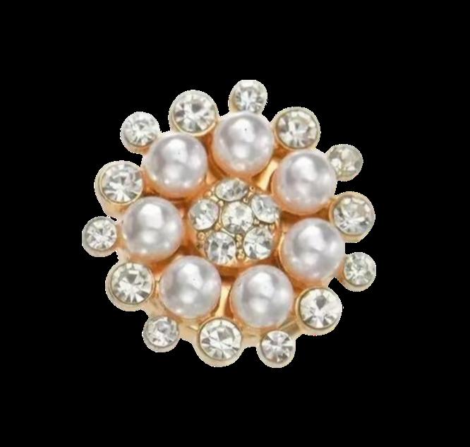 Hvite perler med klare steiner og gulldetaljer